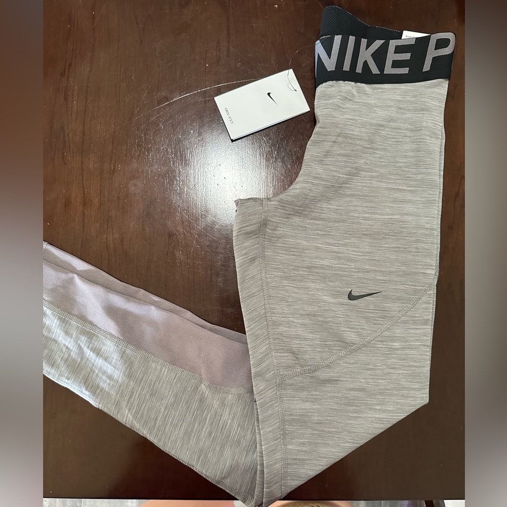 Nike Pro